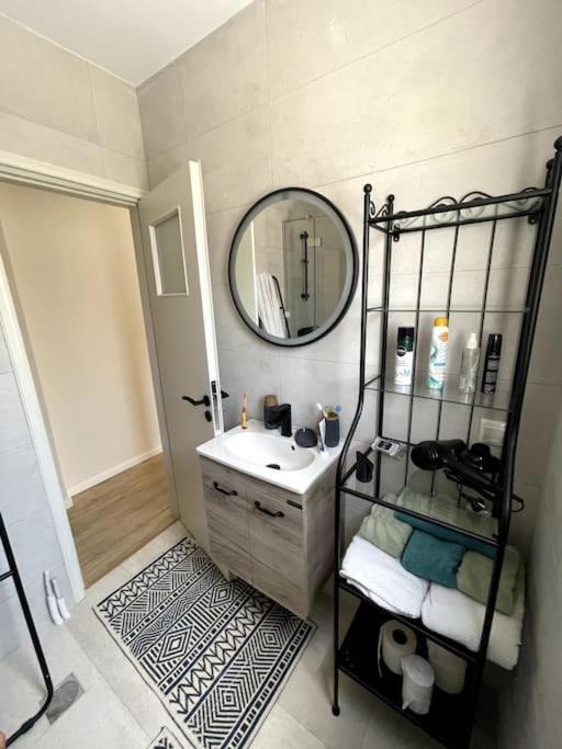 דירות אתונה Luxury Penthouse In Pagrati מראה חיצוני תמונה